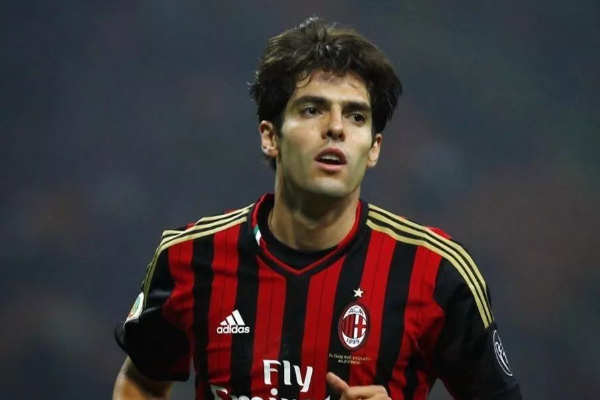 卡卡退役后去干什么了？